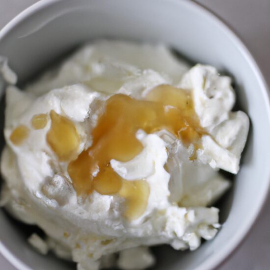 Mouthwatering Greek Yogurt and Honey Breakfast Bowl