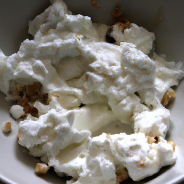 Revitalize Your Mornings with a Delicious Greek Yogurt Breakfast Bowl Recipe