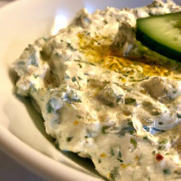 Experience Mediterranean Flavors with this Traditional Greek Tzatziki Appetizer Recipe