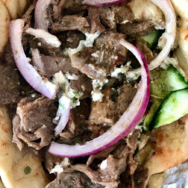 Melt-in-your-Mouth Greek Lamb Gyros: A Fresh and Flavorful Lunch Option