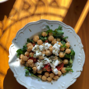 Delightful Greek-inspired Lunch: Chickpea and Feta Salad