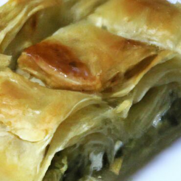 Kickstart Your Day with a Traditional Greek Breakfast: The Delicious Spanakopita Recipe