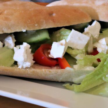 Delicious Greek Lunch: Try this Quick and Easy Greek Salad Sandwich Recipe!
