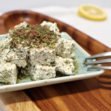 Greek-Inspired Vegan Delight: Tantalizing Tzatziki Tofu