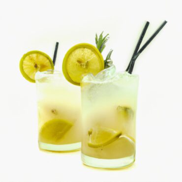 Experience the Refreshing Taste of Greece with this Traditional Beverage Recipe