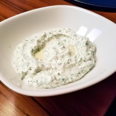 Master the Art of Greek Cuisine with this Delicious Tzatziki Recipe: A Beloved Greek Appetizer